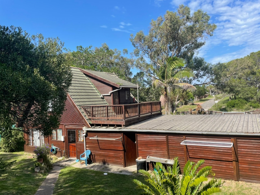 6 Bedroom Property for Sale in West Bank Eastern Cape